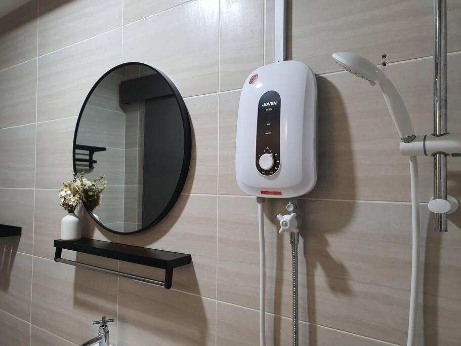 קואלה לומפור Klcc 6Pax Family Studio Wi-Fi מראה חיצוני תמונה